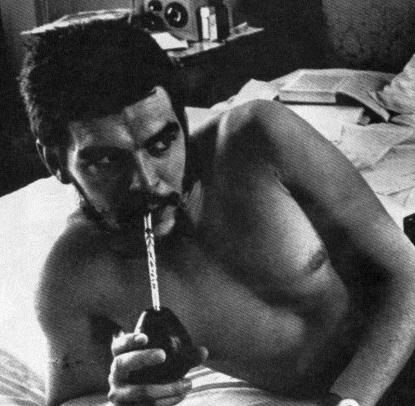 El Che en 50 fotos: Mate Amargo